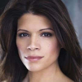 Andrea Navedo - Professional null Speaker