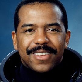 Bernard Harris - Professional null Speaker