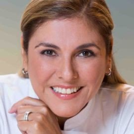 Lorena Garcia - Professional null Speaker