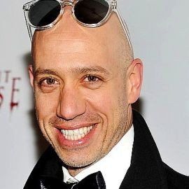 Robert Verdi - Professional null Speaker