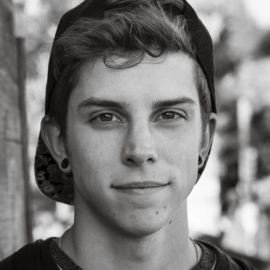 Skylar Kergil - Professional null Speaker