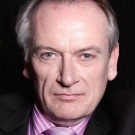 Chris Skinner - Professional null Speaker