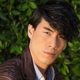 Eugene Lee Yang - Professional null Speaker