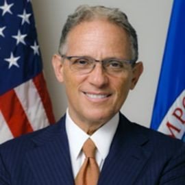 Fred P. Hochberg - Professional null Speaker