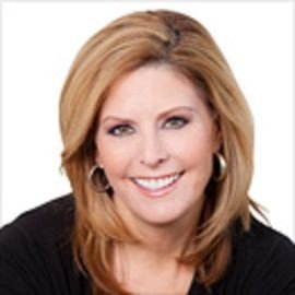 Nina Easton - Professional Speakers Booking