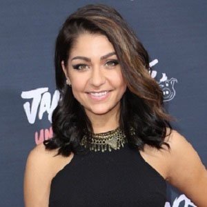 Andrea Russett - Professional null Speaker