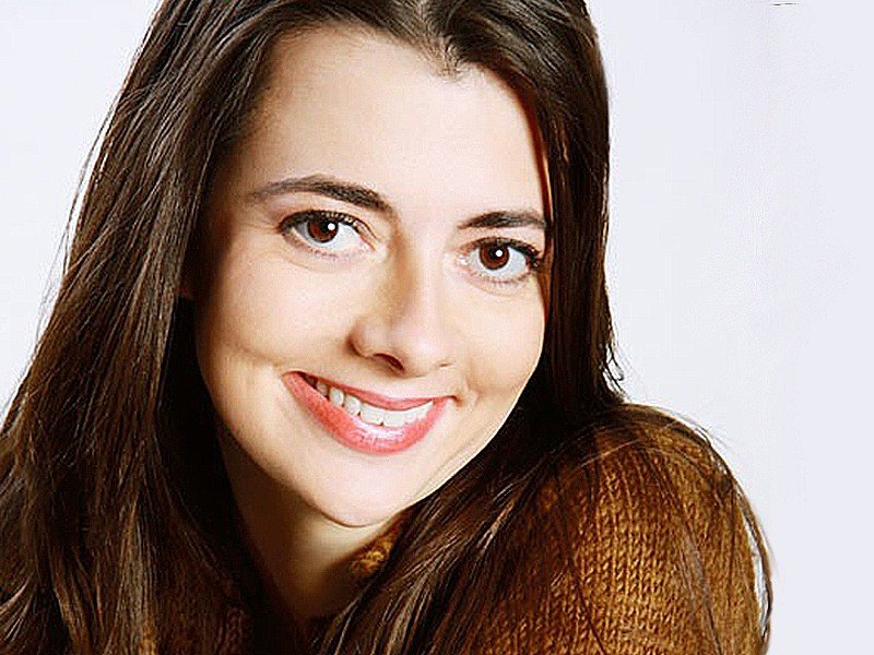 Carmen Lynch - Professional null Speaker