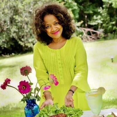 Carolyn Shelton - Professional null Speaker