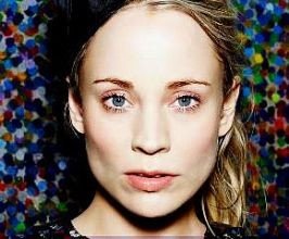 Annie  - Professional Speakers Booking