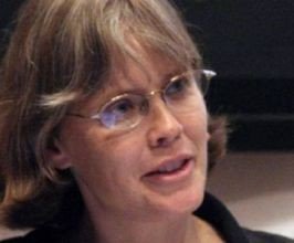 Amy Smith - Professional Speakers Booking