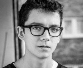 Asa Butterfield - Professional null Speaker