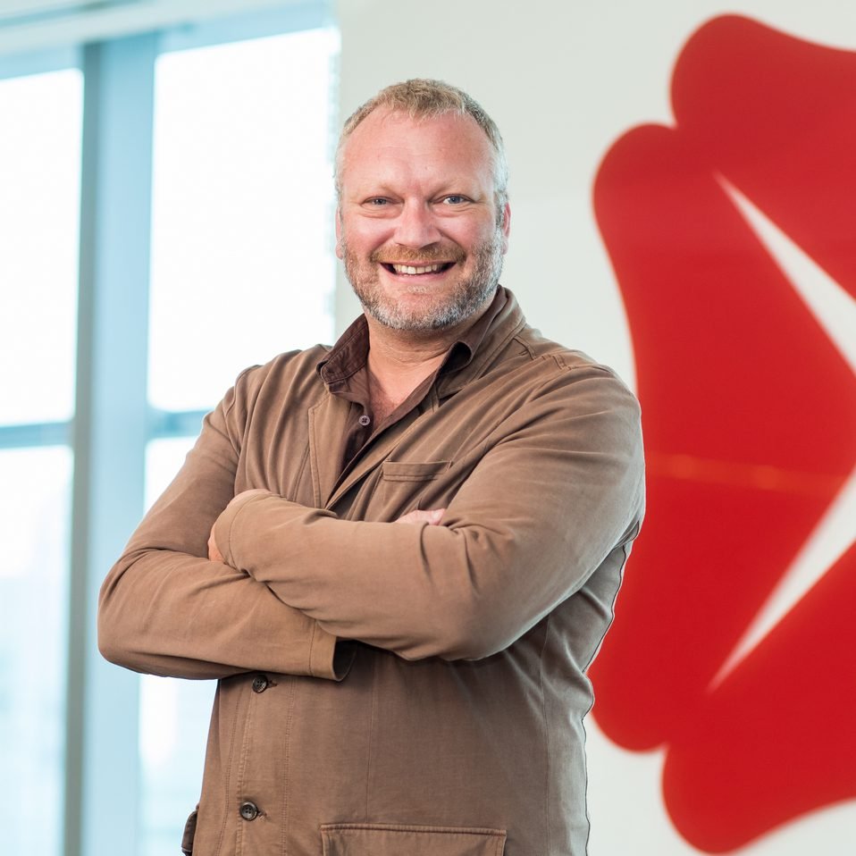 Neal Cross - Professional null Speaker