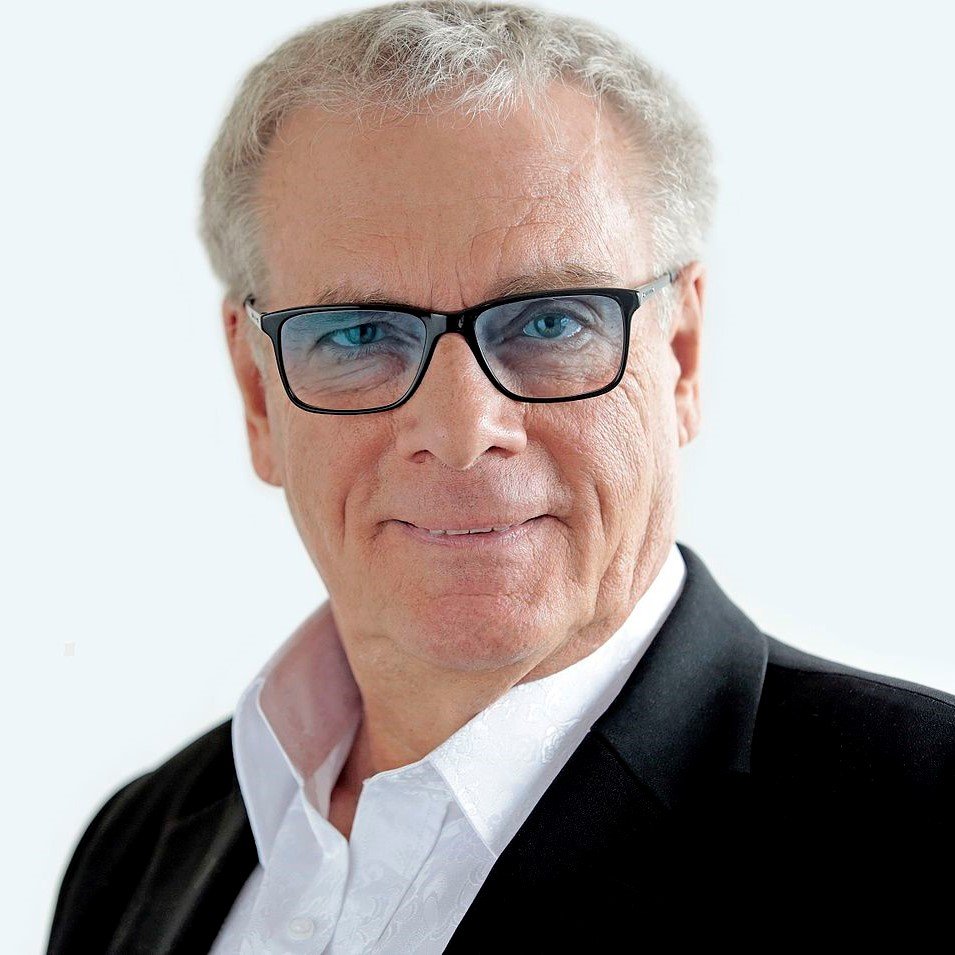 Jay Tuck - Professional null Speaker