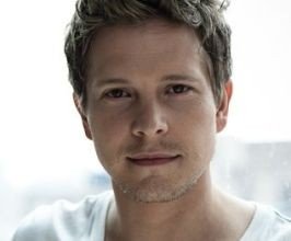 Matt Czuchry - Professional null Speaker