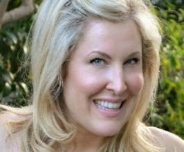 Heidi Ferrer - Professional null Speaker