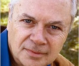 Stephen Kinzer - Professional null Speaker