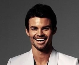 Daniel Gillies - Professional null Speaker