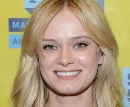 Sara Paxton - Professional null Speaker