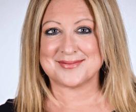Elayne Boosler - Professional Speakers Booking