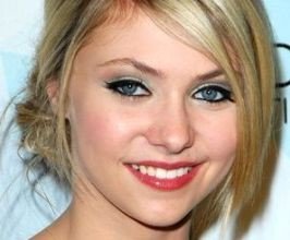 Taylor Momsen - Professional null Speaker