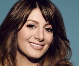 Nasim Pedrad - Professional null Speaker
