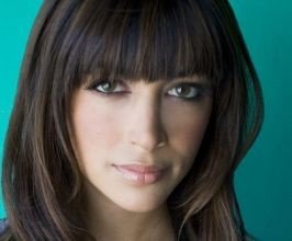 Hannah Simone - Professional null Speaker