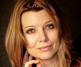 Elif Shafak - Professional null Speaker
