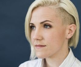 Hannah Hart - Professional null Speaker