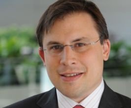 Toby Moskowitz - Professional null Speaker