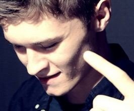 Hucci  - Professional null Speaker