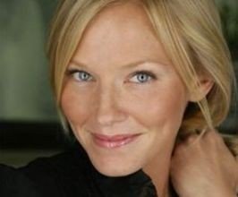 Kelli Giddish - Professional null Speaker