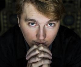 Paul Dano - Professional null Speaker