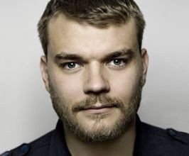 Pilou Asbaek - Professional null Speaker