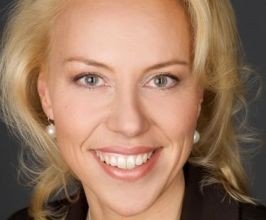 Anne Gfrerer - Professional null Speaker