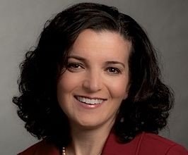 Elif Oker - Professional null Speaker