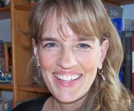 Leslie Connor - Professional null Speaker