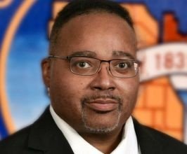 Dennis Deer - Professional null Speaker