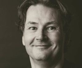 Arie Trouw - Professional null Speaker