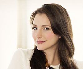 Sunday Riley - Professional null Speaker