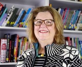 Mary Aarons - Professional null Speaker