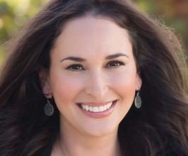 Laura Saltman - Professional null Speaker