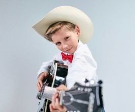 Mason Ramsey - Professional null Speaker