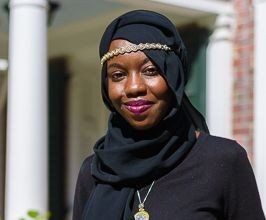 Emi Mahmoud - Professional null Speaker