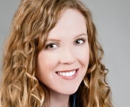 Jenni Schaefer - Professional null Speaker