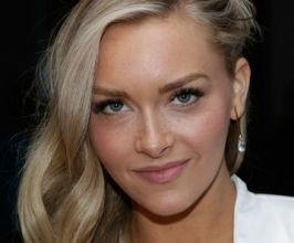 Camille Kostek - Professional null Speaker