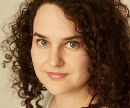 Liana Baker - Professional null Speaker