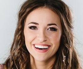 Lauren Daigle - Professional null Speaker