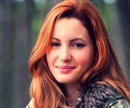 Ivana Baquero - Professional null Speaker