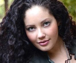 Tanesha Awasthi - Professional null Speaker