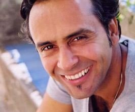 Bernard White - Professional null Speaker